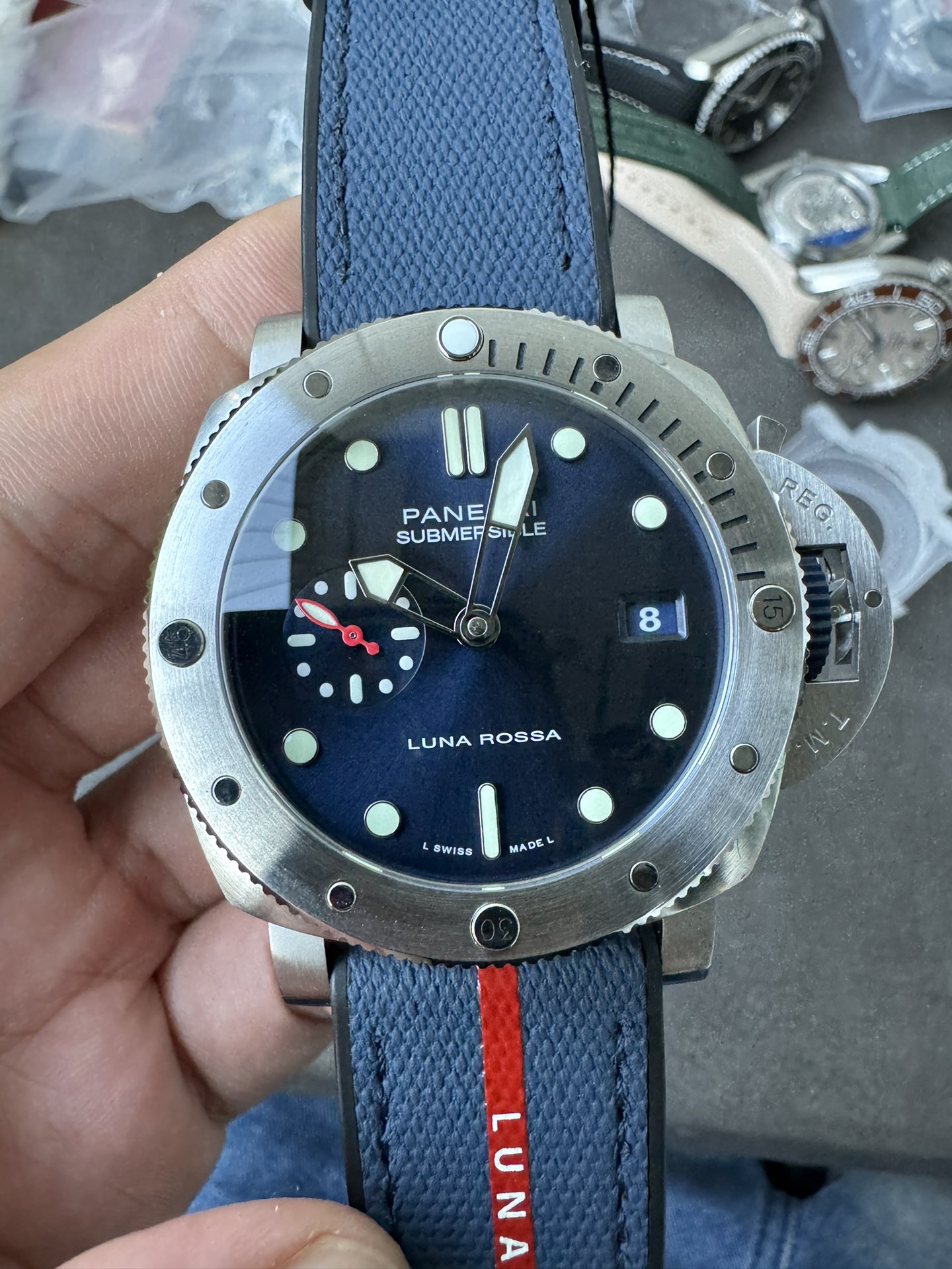 Super Clone 1:1 Panerai Submersible Luna Rossa PAM01391 – 44mm / Blue Dial / Titanium Case / Red Seconds Hand
