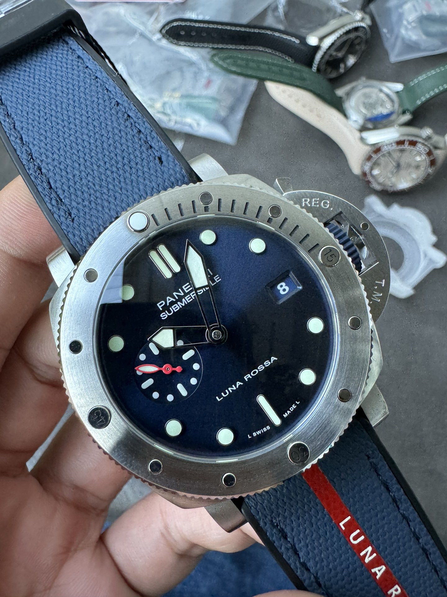 Super Clone 1:1 Panerai Submersible Luna Rossa PAM01391 – 44mm / Blue Dial / Titanium Case / Red Seconds Hand