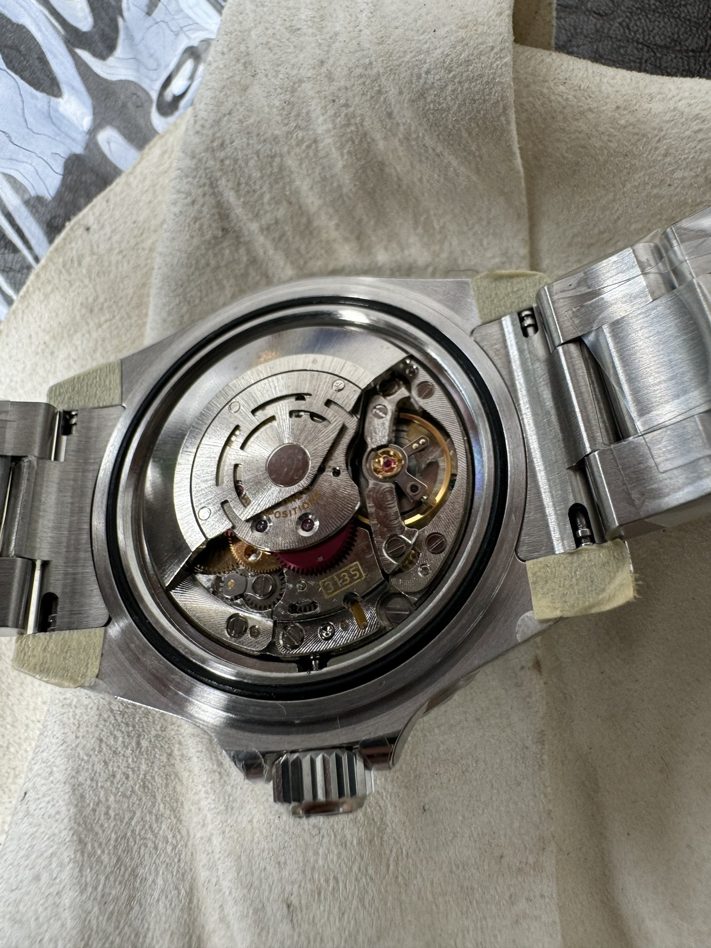 Super Clone 1:1 Rolex Submariner “Kermit” 16610LV / Green Bezel / Black Dial / Date Function / 40mm