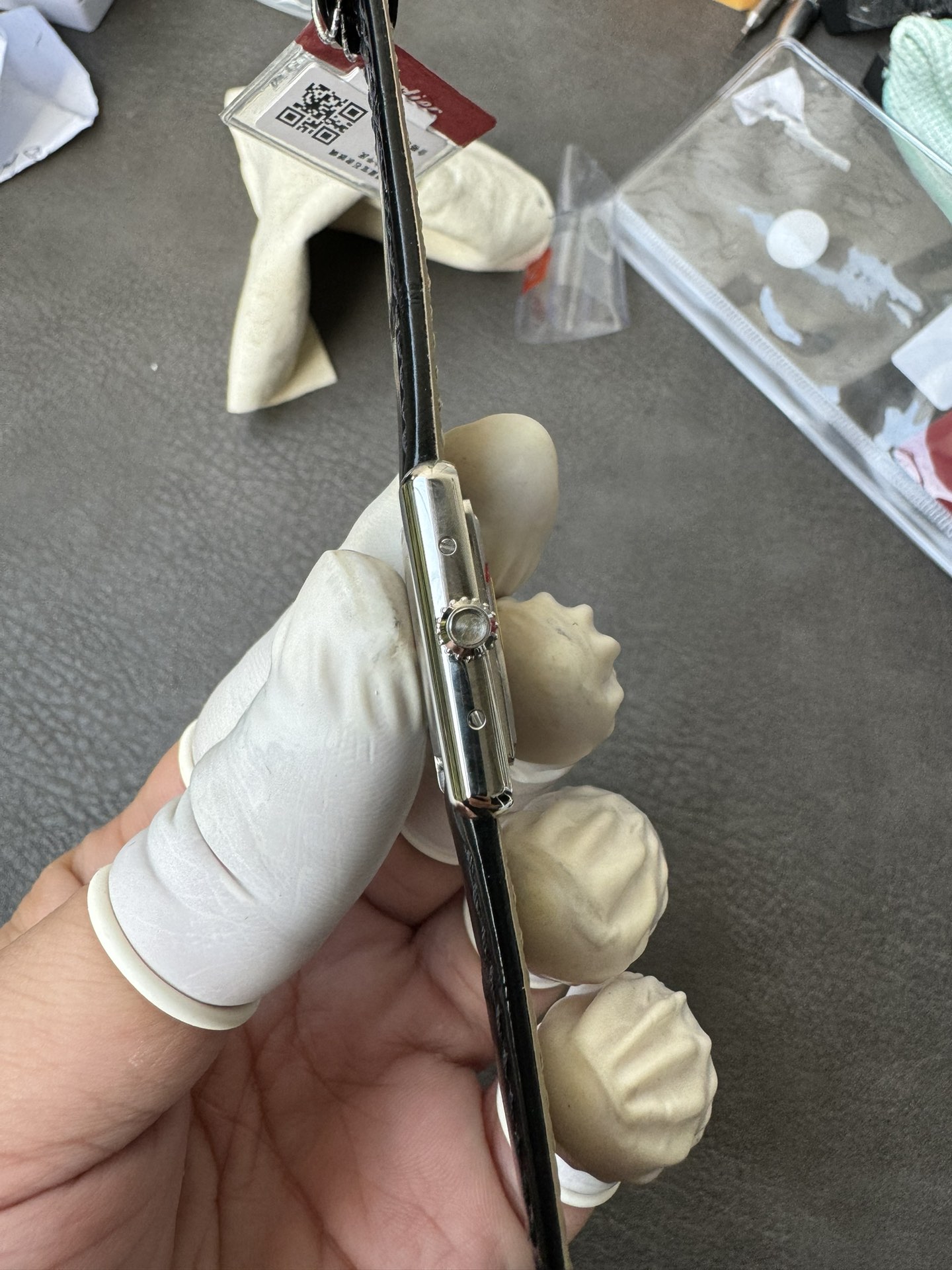 Super Clone 1:1 Cartier Tank Must Minimalist Black Face｜No Scale Minimalist Design