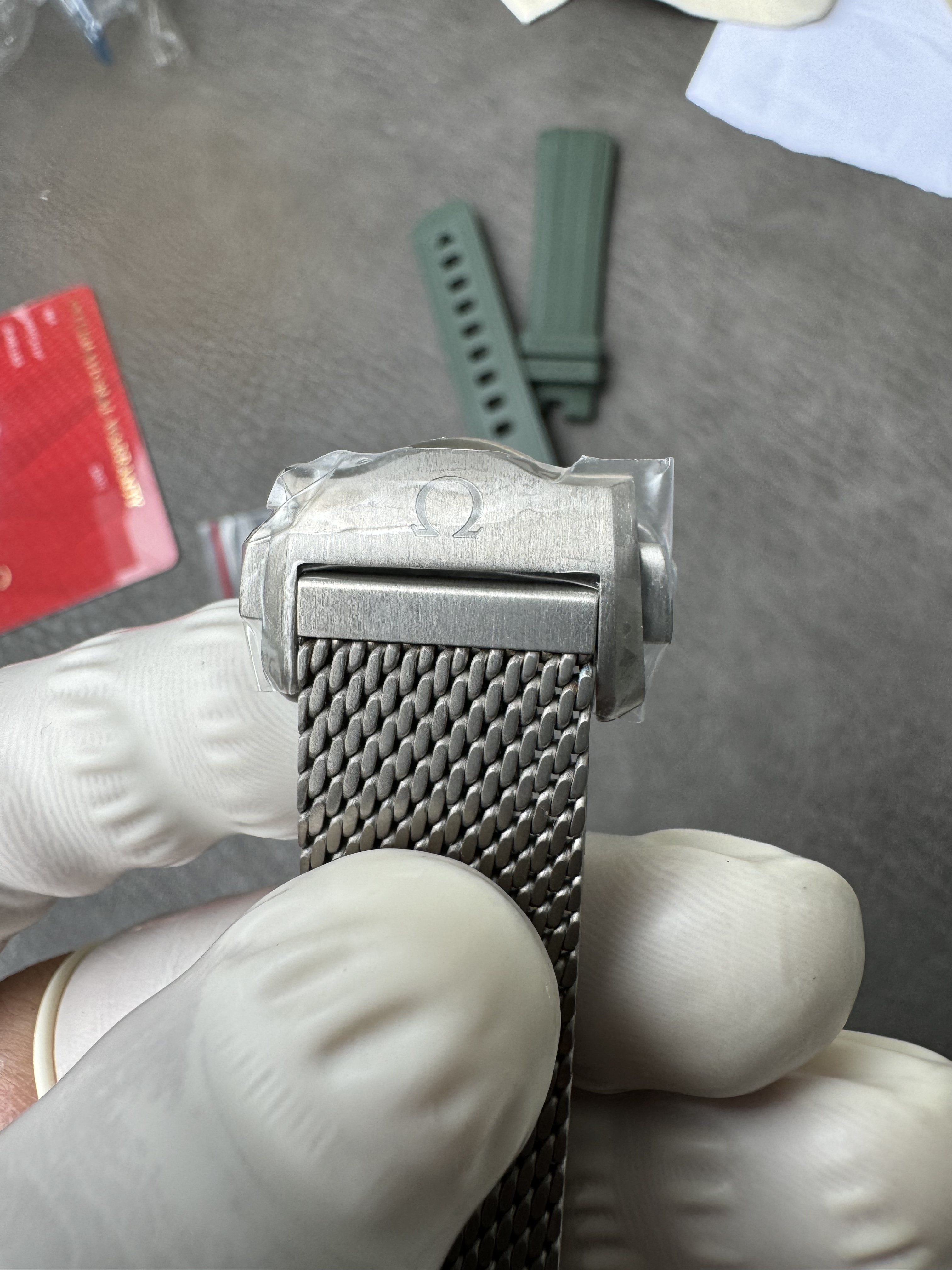 Super Clone OMEGA 1:1  Seamaster 300M 007 Edition 2025 Bronze Gold with Titanium Mesh Strap 42mm Diver Watch