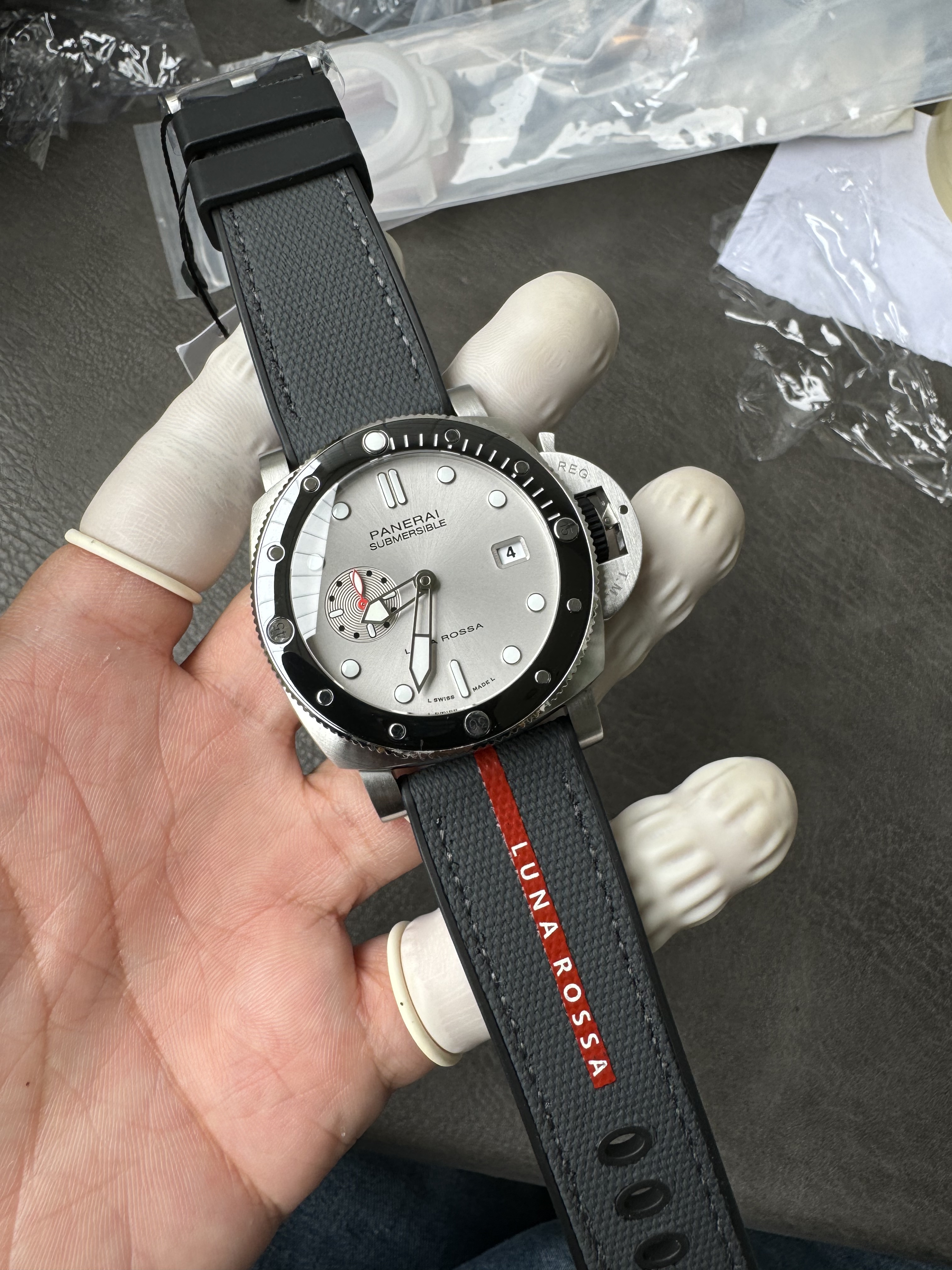 Super Clone Panerai 1:1  PAM1681 Submersible 44mm Luna Rossa 2025 New Release