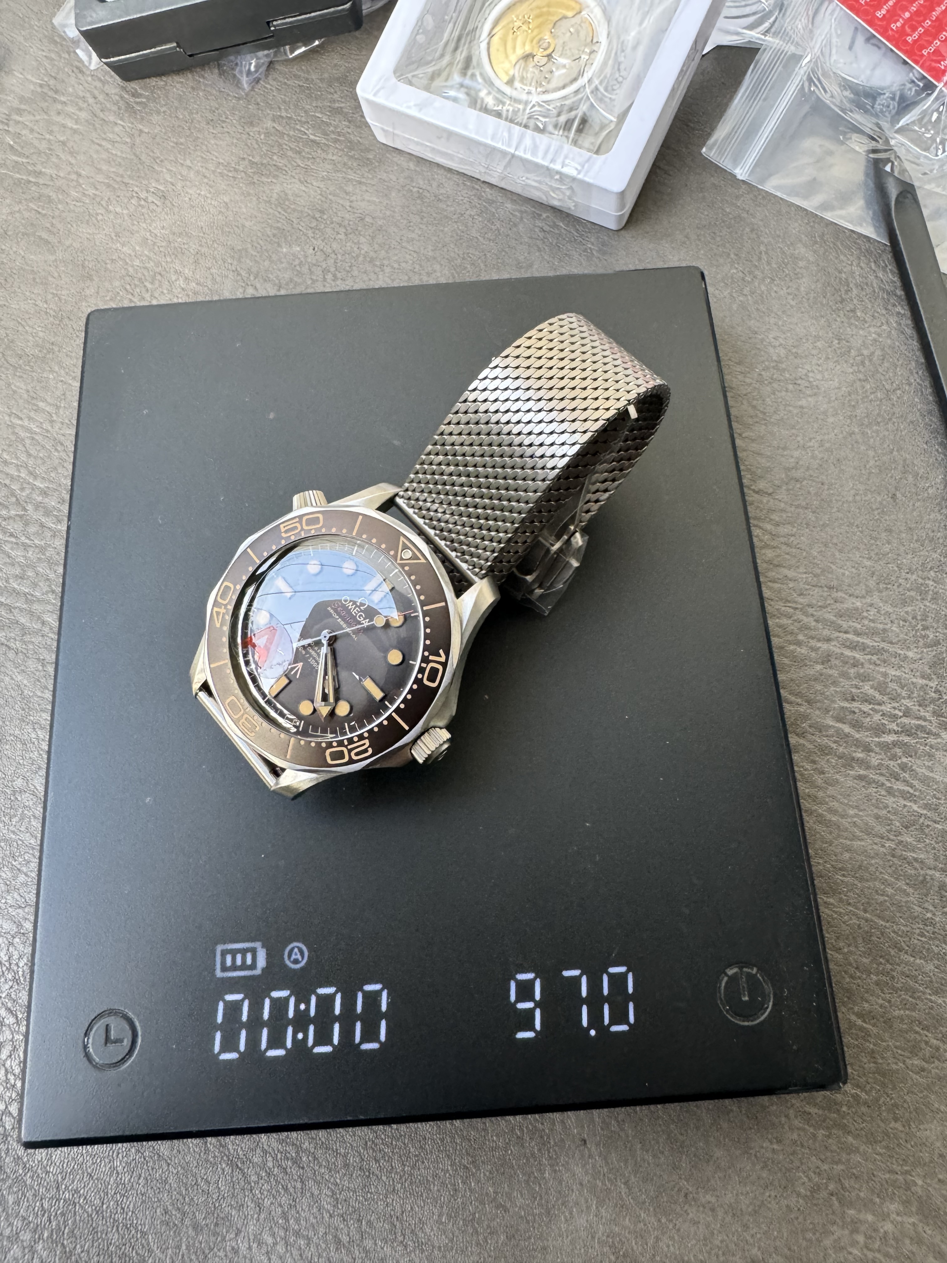 Super Clone Omega 1：1 Seamaster 300M “No Time To Die” V4 Edition — Titanium Case & Milanese Mesh, VS8800 Integrated Movement
