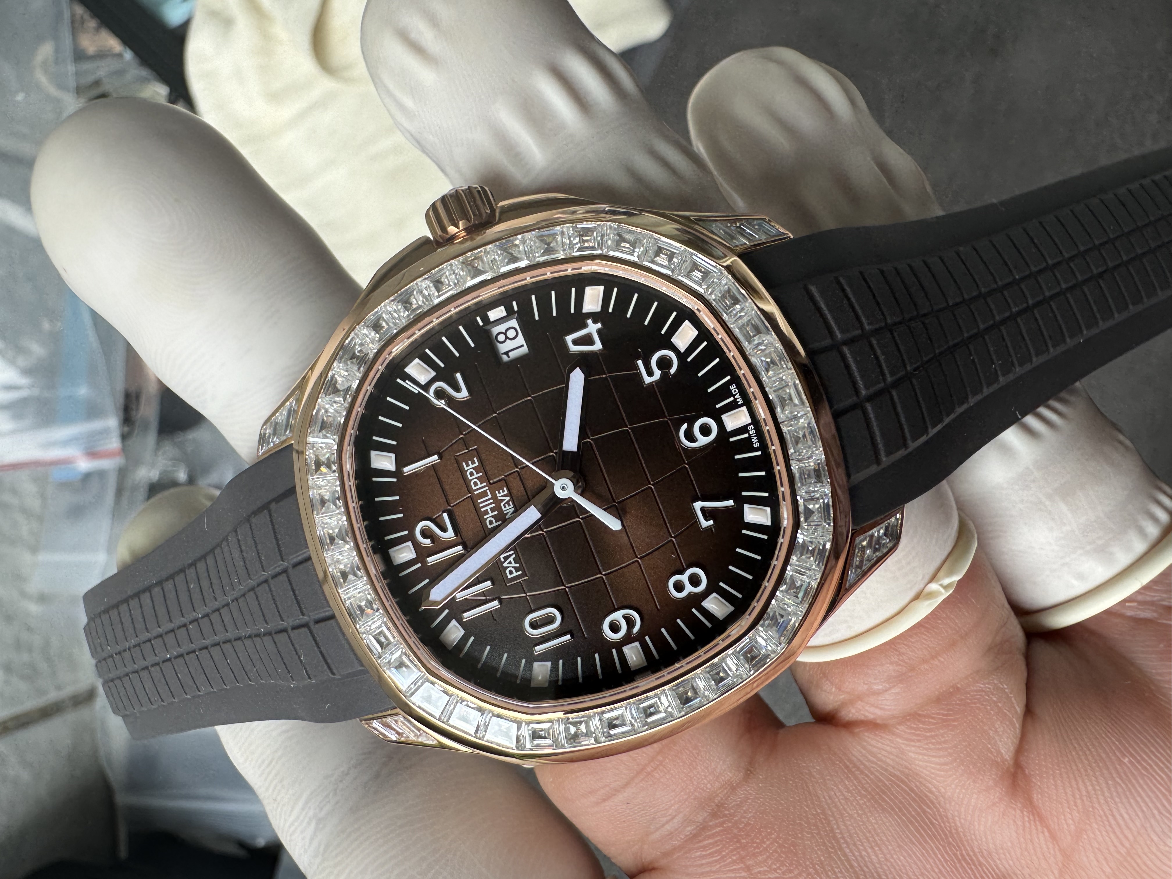 Super Clone 1:1 Patek Philippe Aquanaut 5167R “Grenade” Rose Gold with Full Diamond Bezel & Rubber Strap