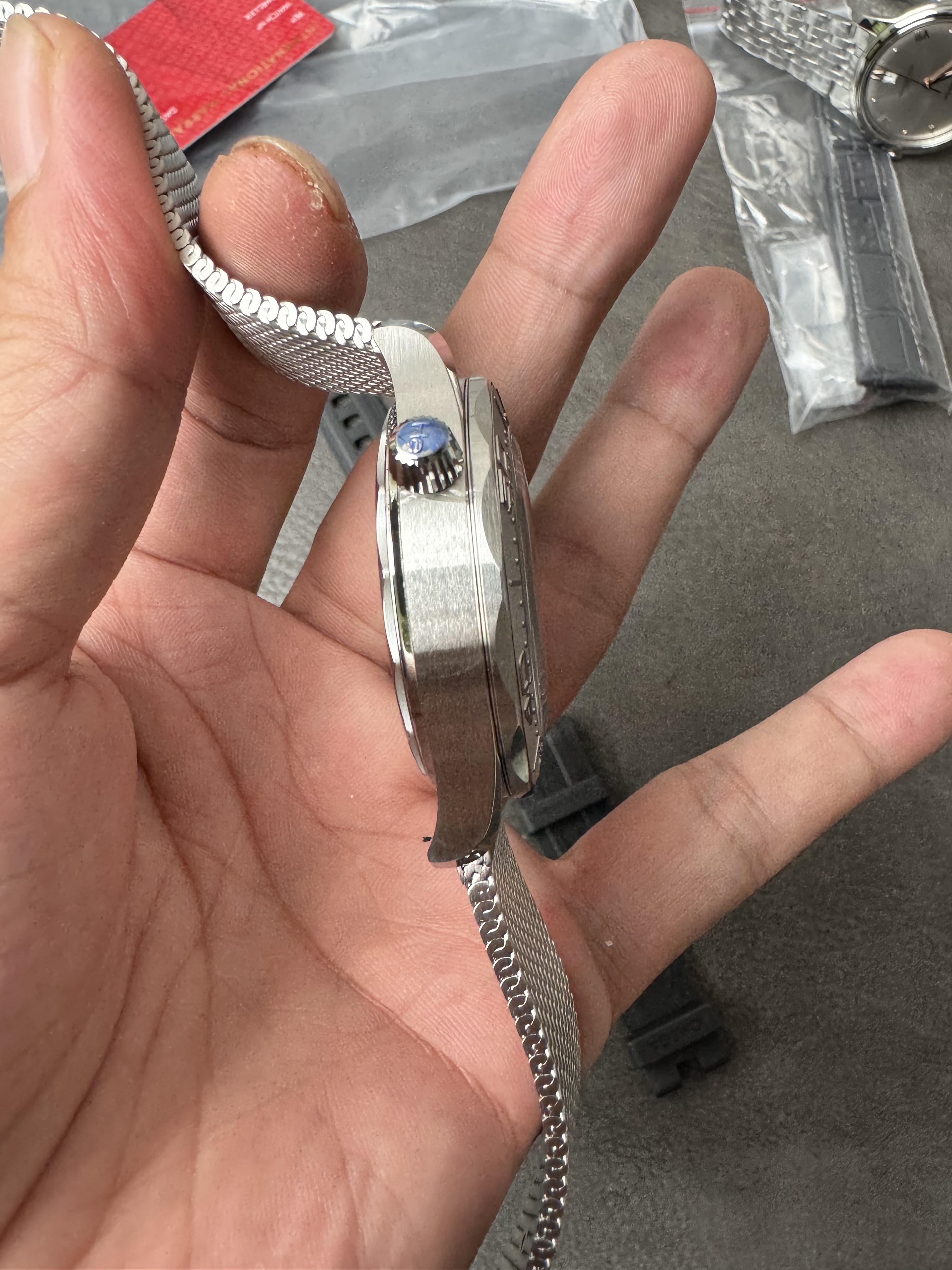 Super Clone Omega 1:1 Seamaster 300M 007 Silver Bezel Milanese Bracelet