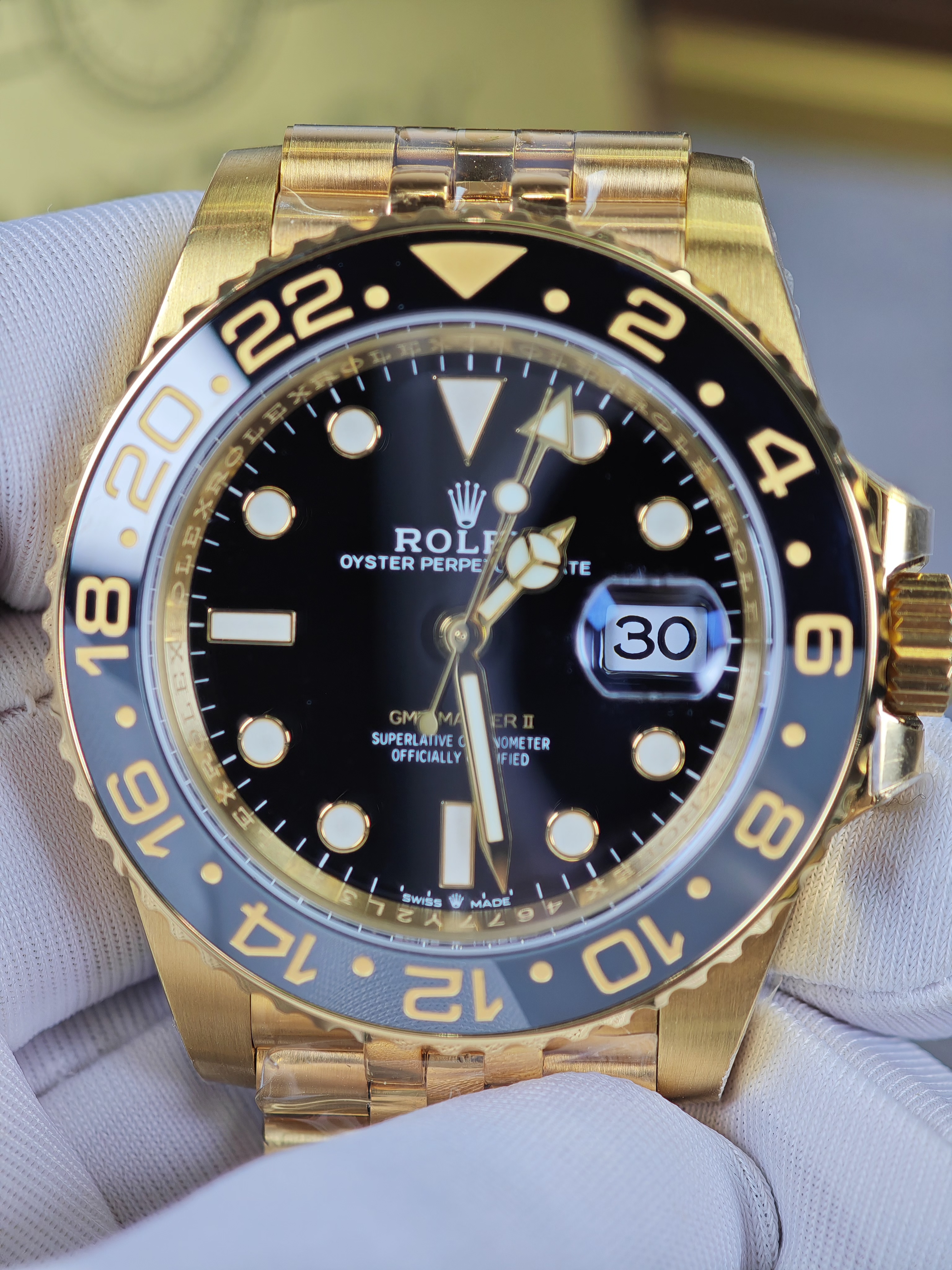 Rolex GMT Master II 126718grnr-0001 Full yellow gold with Black Dial on Jubilee (40mm) Super Clone
