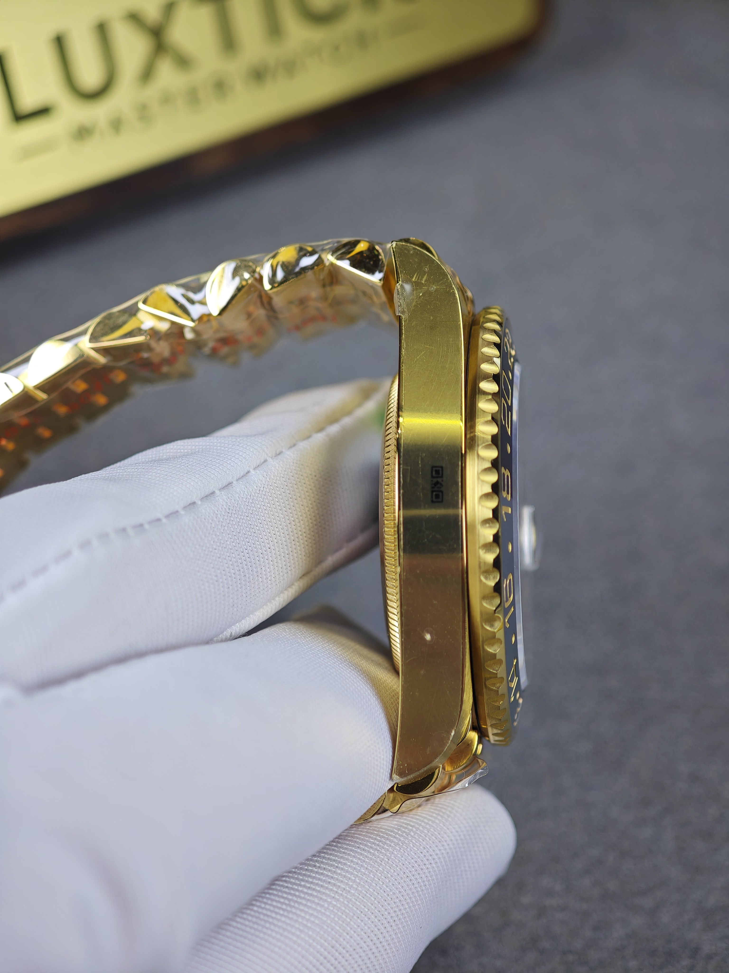 Rolex GMT Master II 126718grnr-0001 Full yellow gold with Black Dial on Jubilee (40mm) Super Clone