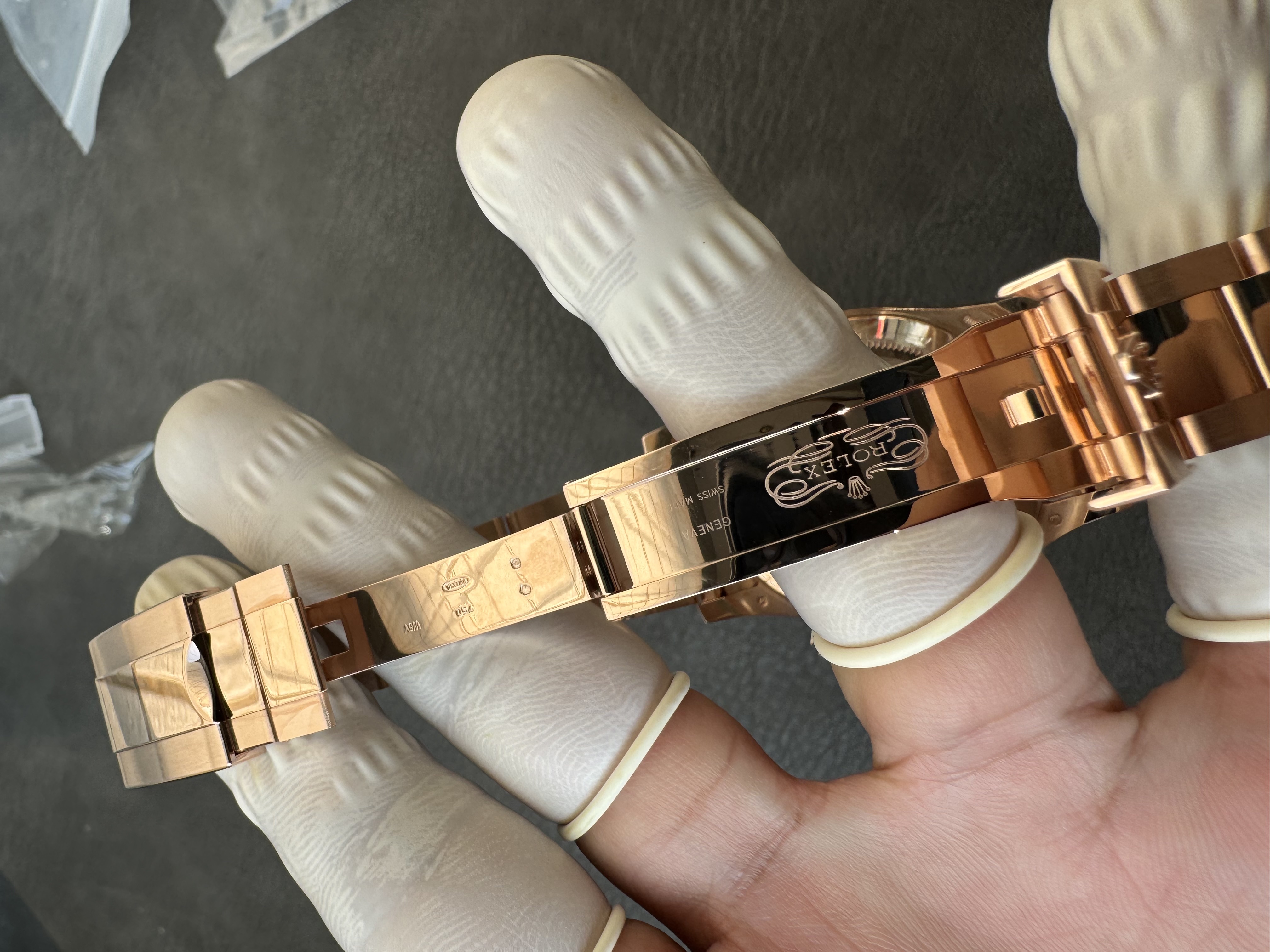 Super clone Rolex 1:1 Daytona black dial rainbow rose gold diamond