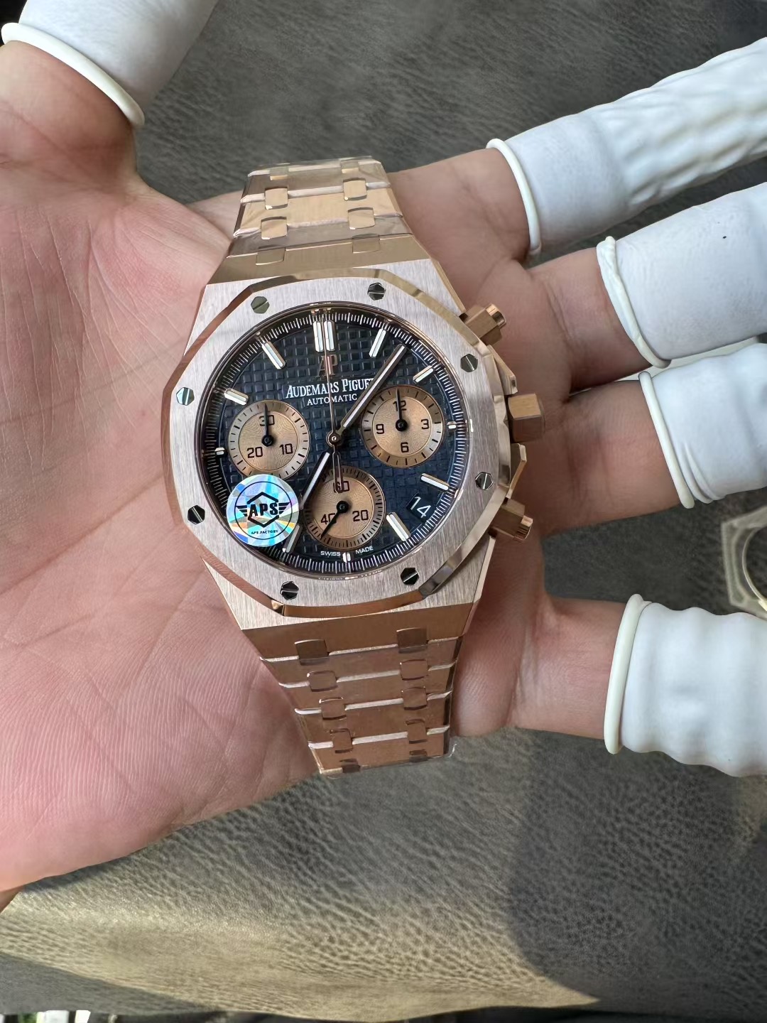 Super Clone Audemars Piguet 1:1 Royal Oak Chronograph 26240 Watches – 41mm Rose Gold with Blue Dial
