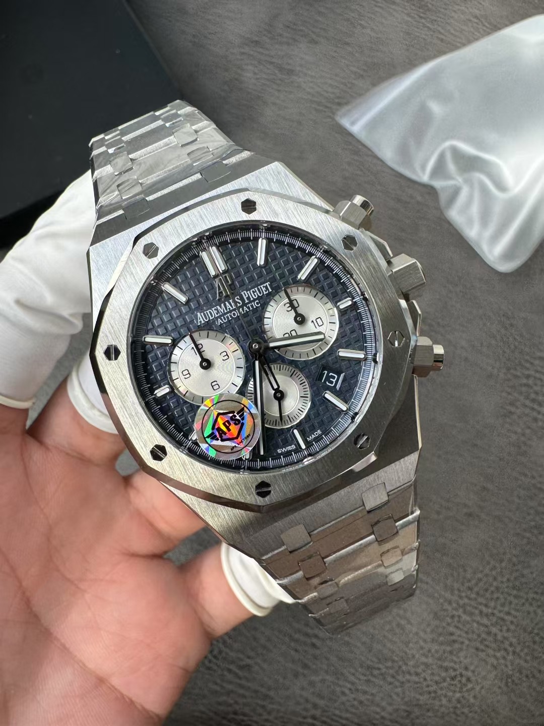 Super Clone Audemars Piguet 1:1 Royal Oak Chronograph 26331ST Watches – 41mm Steel with Blue “Grande Tapisserie” Dial