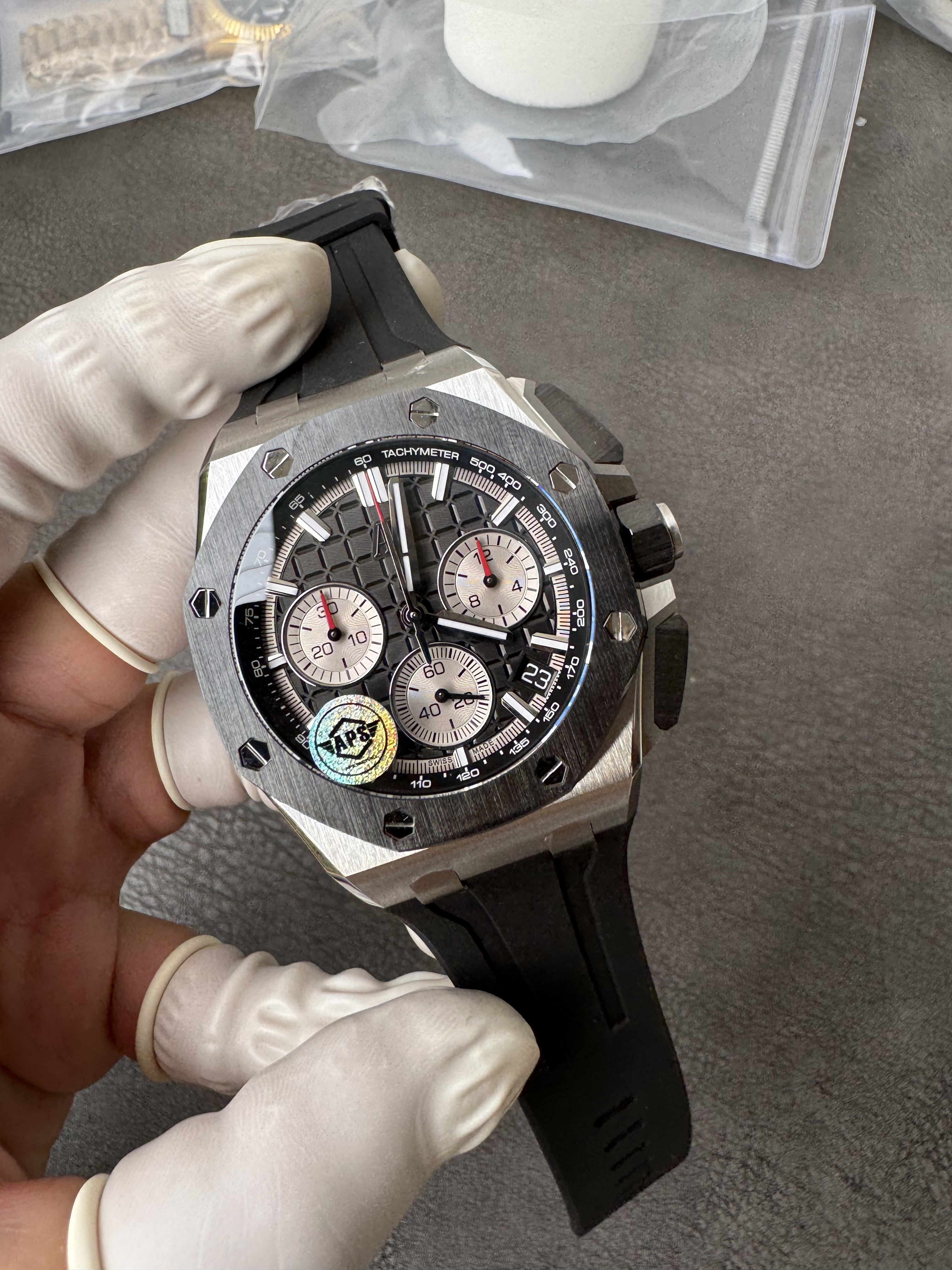 Super Clone 1:1 Audemars Piguet Royal Oak Chronograph 26420 - 43mm Black Dial with Black Rubber Strap