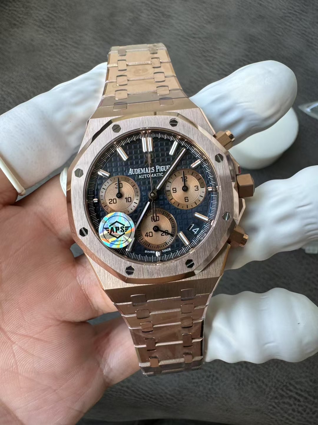 Super Clone Audemars Piguet 1:1 Royal Oak Chronograph 26240 Watches – 41mm Rose Gold with Blue Dial