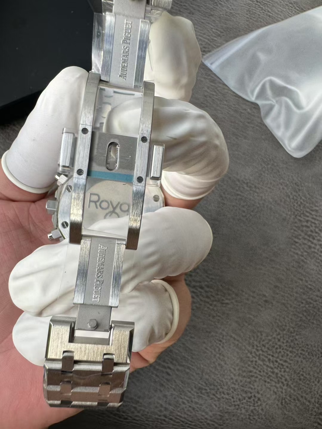 Super Clone Audemars Piguet 1:1 Royal Oak Chronograph 26331ST Watches – 41mm Steel with Blue “Grande Tapisserie” Dial