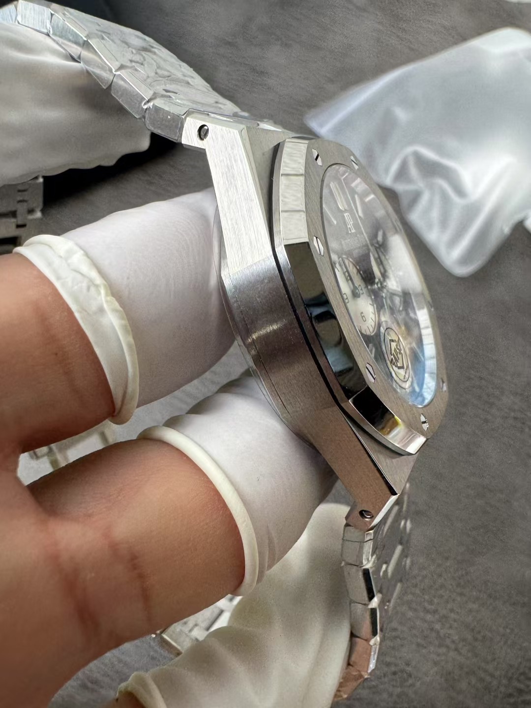 Super Clone Audemars Piguet 1:1 Royal Oak Chronograph 26331ST Watches – 41mm Steel with Blue “Grande Tapisserie” Dial