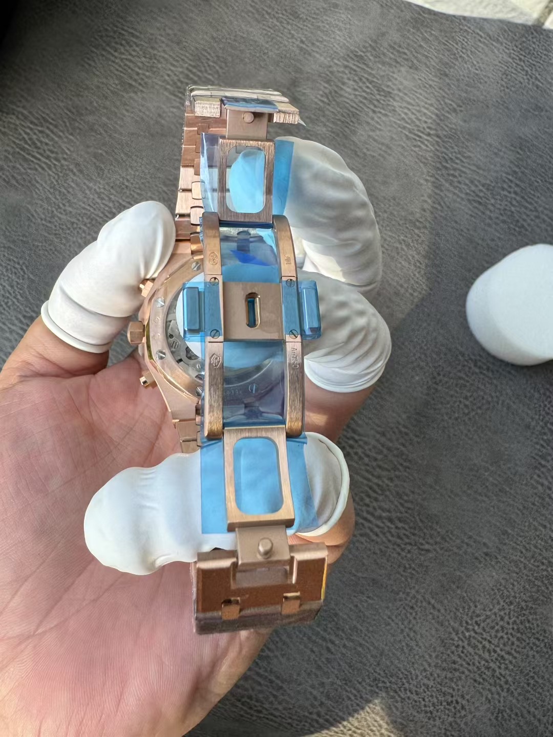 Super Clone Audemars Piguet 1:1 Royal Oak Chronograph 26240 Watches – 41mm Rose Gold with Blue Dial