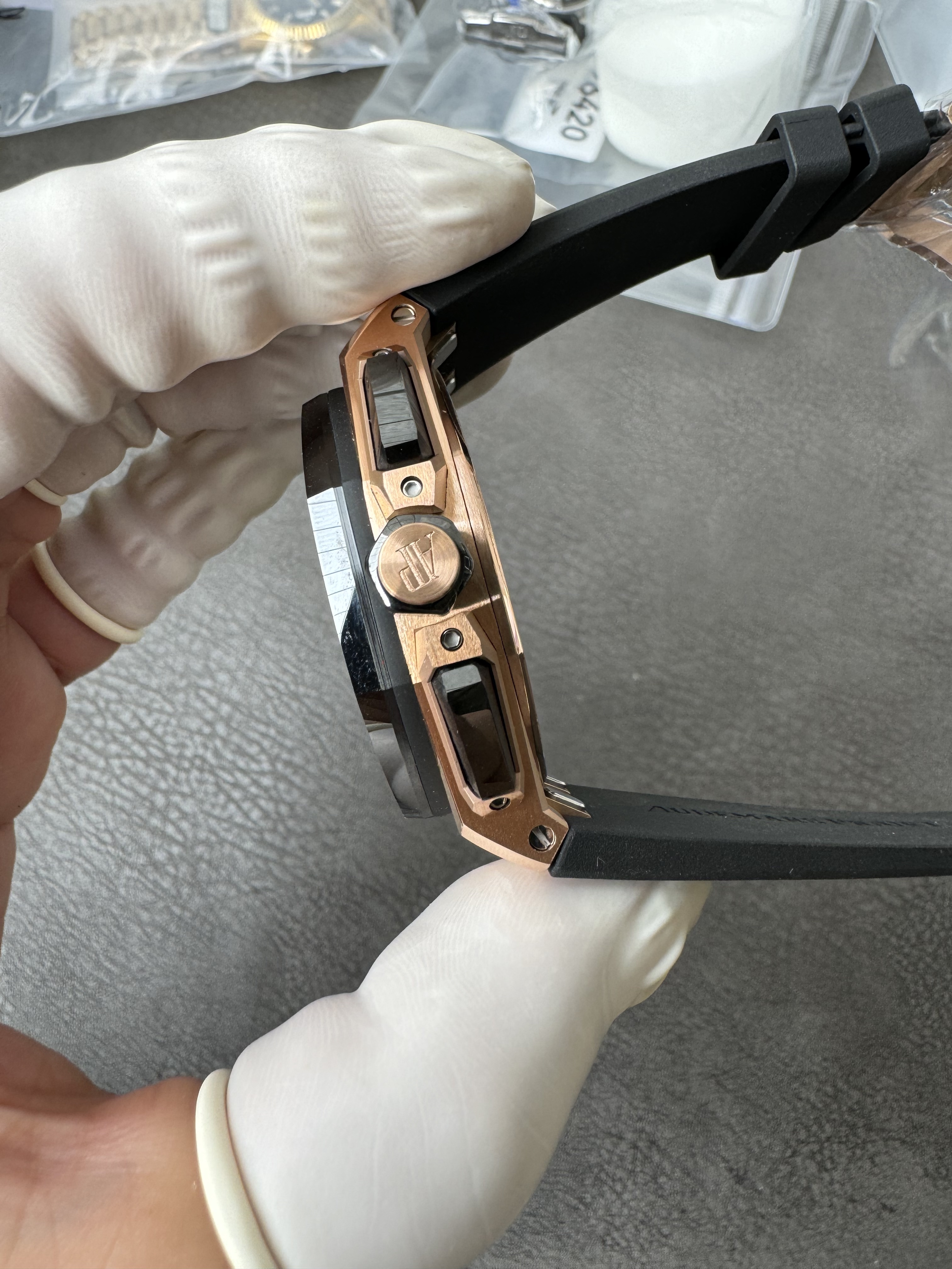 Super Clone Audemars Piguet 1:1 Royal Oak Chronograph 26420 Watch - 43mm Rose Gold with Black Dial