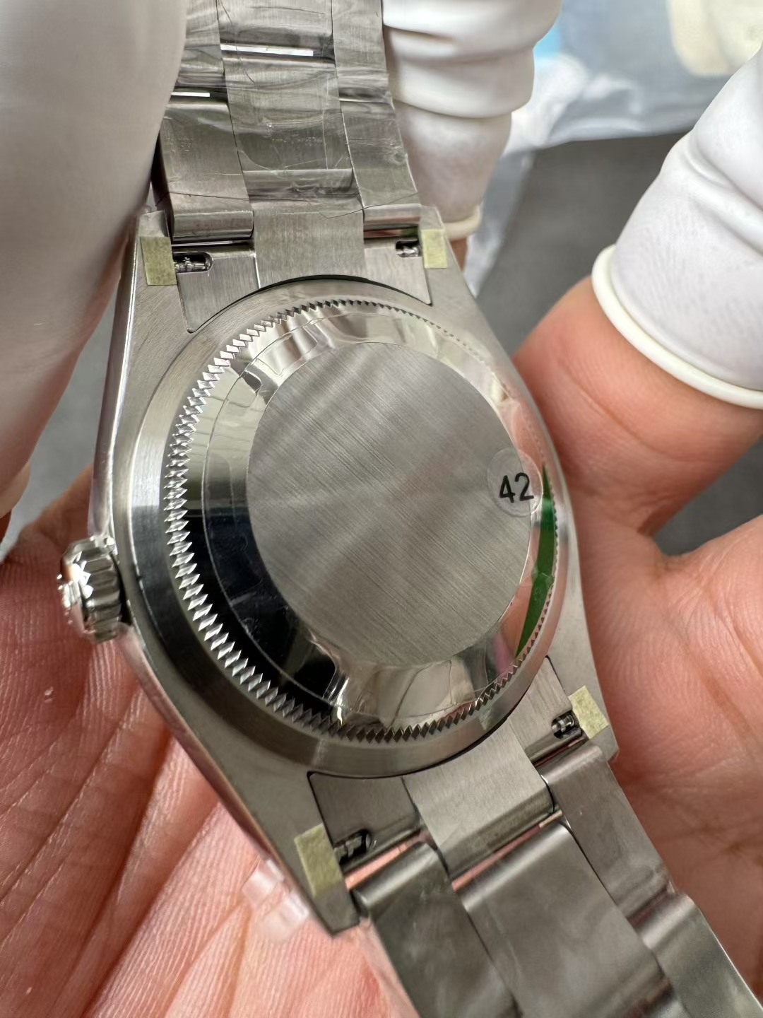 Rolex Oyster Perpetual 41mm M124330 Stainless Steel Model with Apple Green Dial, Oystersteel Top Cover Replica