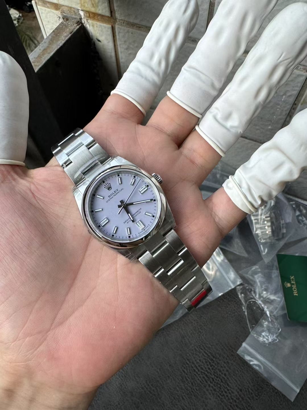 Rolex Oyster Perpetual 41mm M124330 Stainless Steel Model with Purple Dial, Oystersteel Top Cover Replica