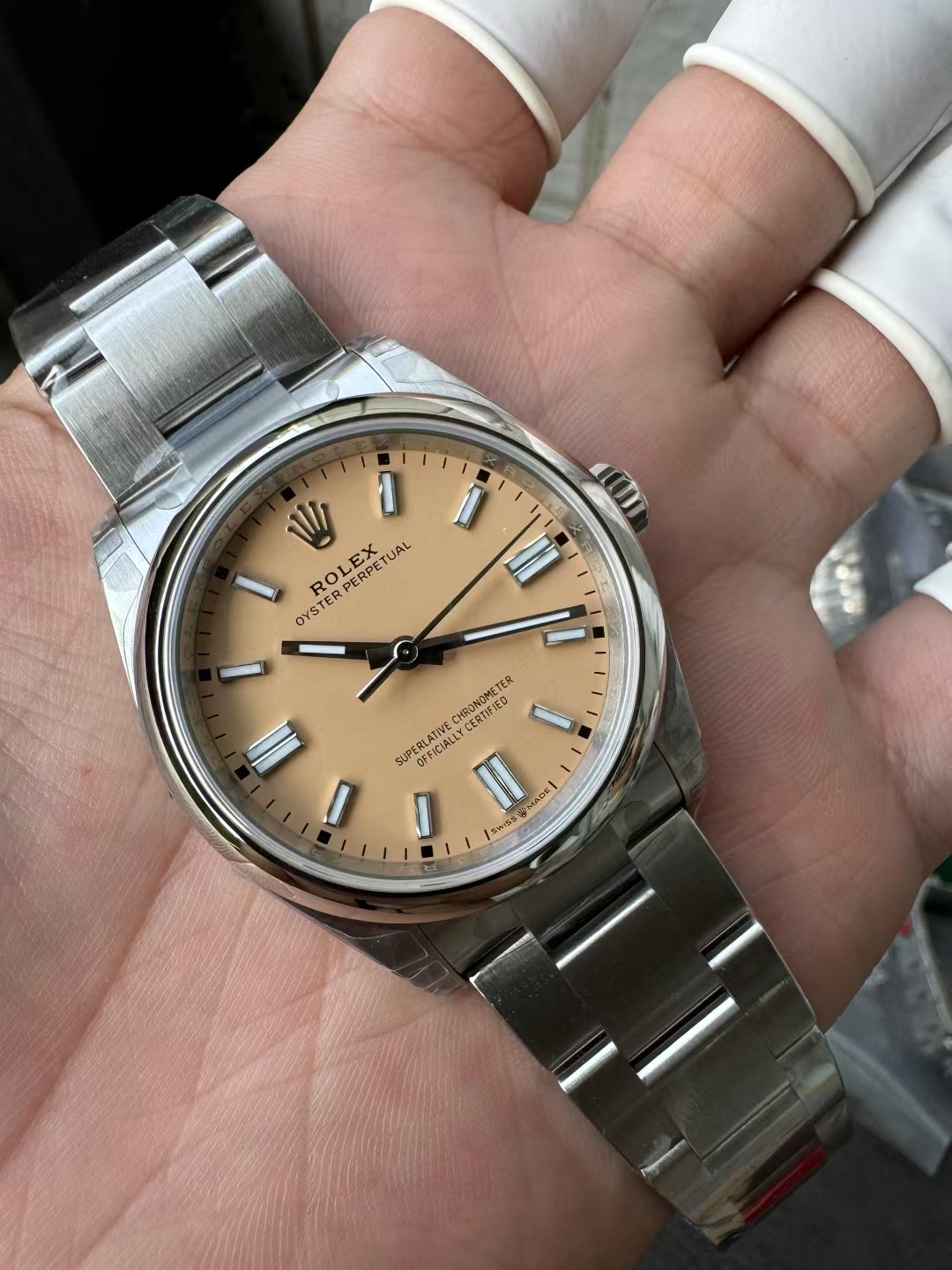 Rolex Oyster Perpetual 41mm M124330 Stainless Steel Model with Sand-Yellow Dial, Oystersteel Top Cover Replica
