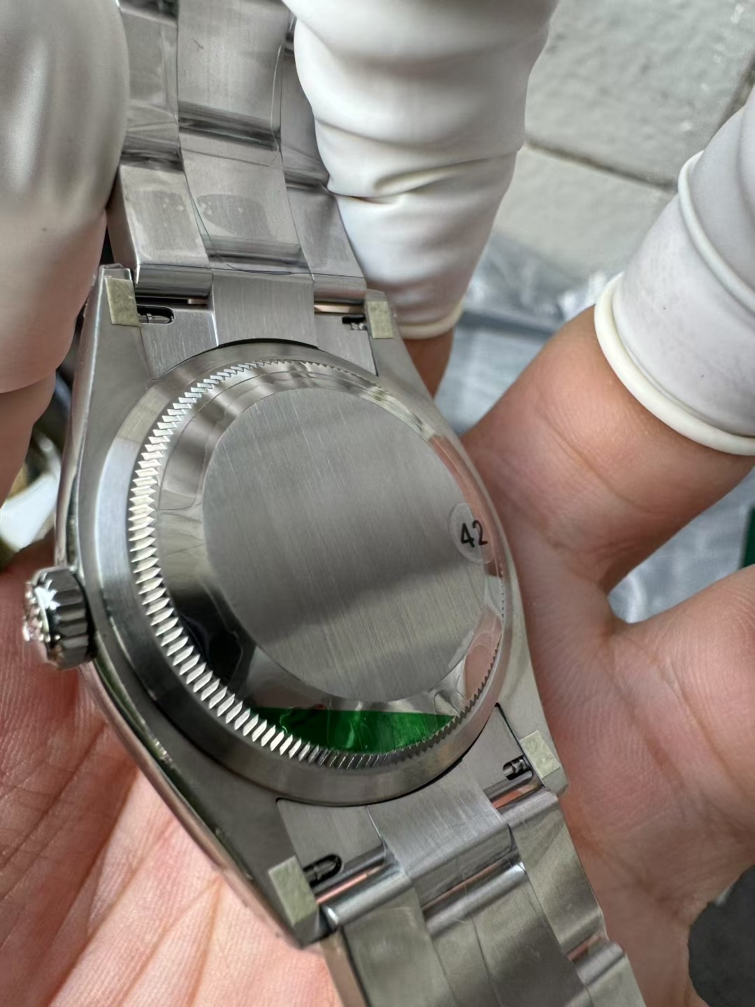 Rolex Oyster Perpetual 41mm M124330 Stainless Steel Model with Sand-Yellow Dial, Oystersteel Top Cover Replica