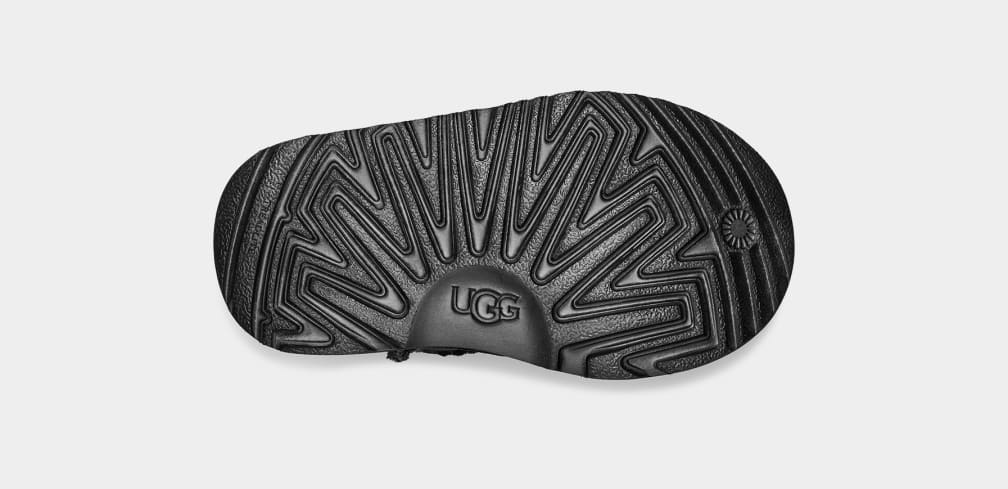 Short Bailey Button II Boot