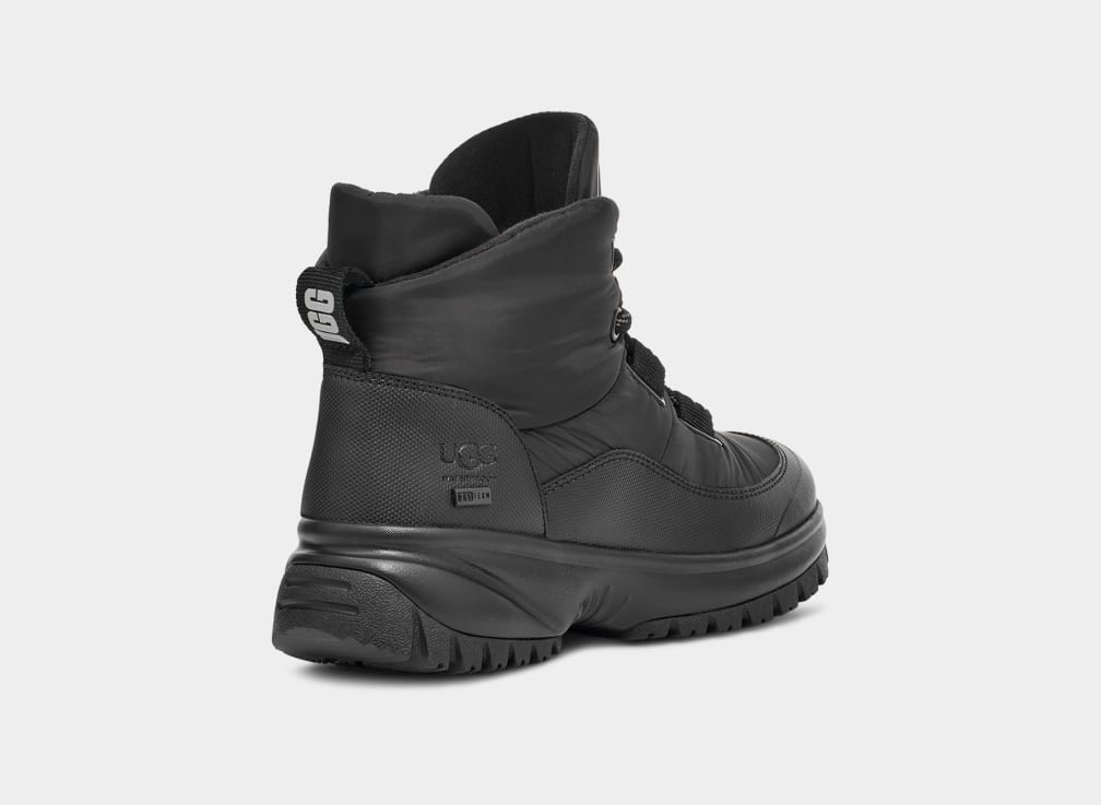 Yose Puffer Lace Boot