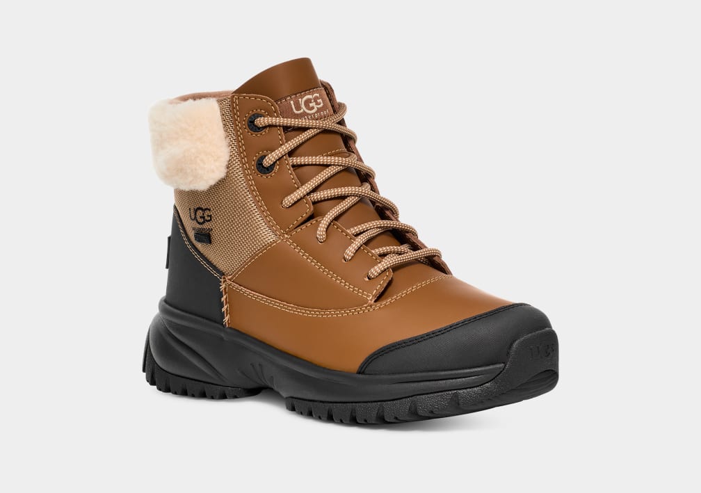 Yose Fluff Boot