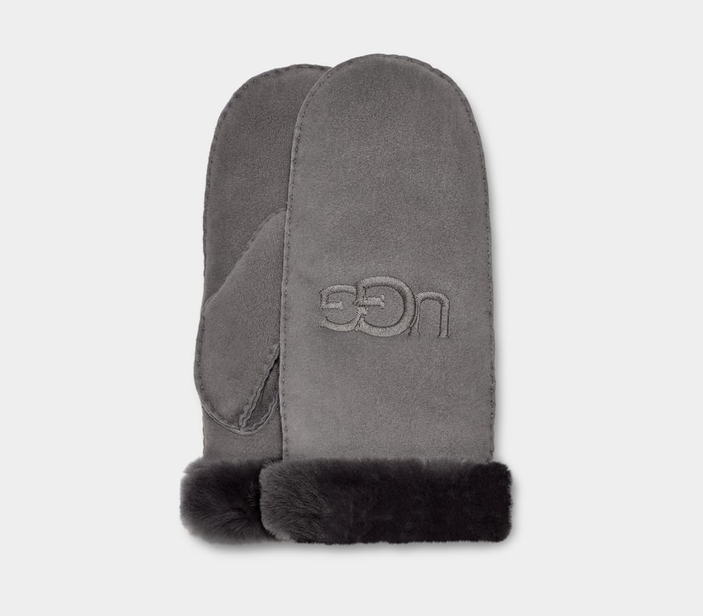 Sheepskin Embroider Mitten