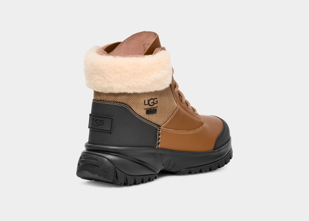 Yose Fluff Boot