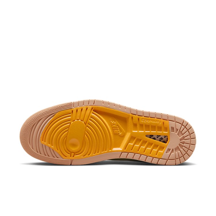 Air Jordan 1 High Zoom Air CMFT 2 \'Muslin Vivid Orange\'  DV1307-100 Epoch-Defining Shoes