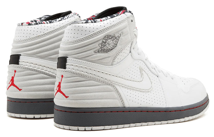 Air Jordan 1 Retro \'93 \'BuGS Bunny\'  580514-107 Epochal Sneaker