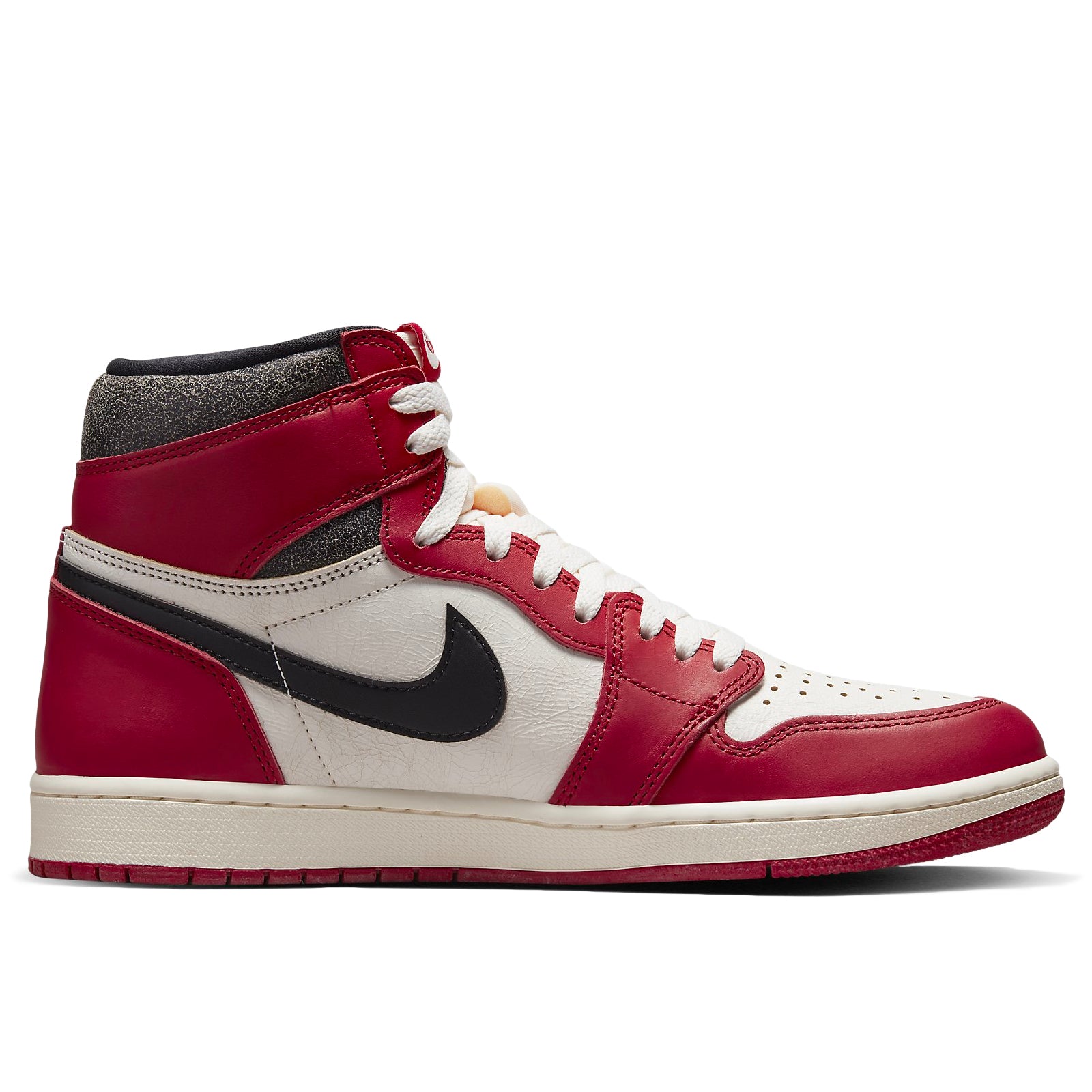 Air Jordan 1 Retro High OG \'Chicago Lost & Found\'  DZ5485-612 Classic Sneakers