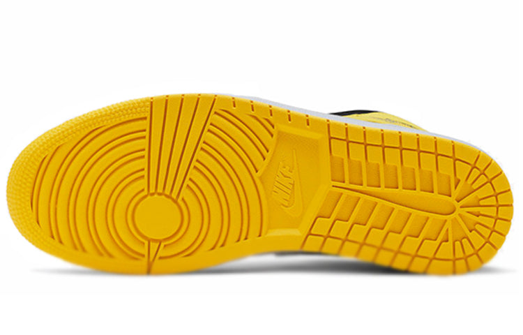 Air Jordan 1 Mid SE \'Yellow Toe\'  852542-071 Signature Shoe