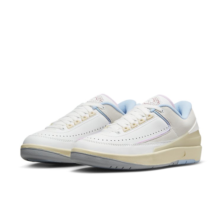 (WMNS) Air Jordan 2 Low \'Look, Up in the Air\'  DX4401-146 Antique Icons