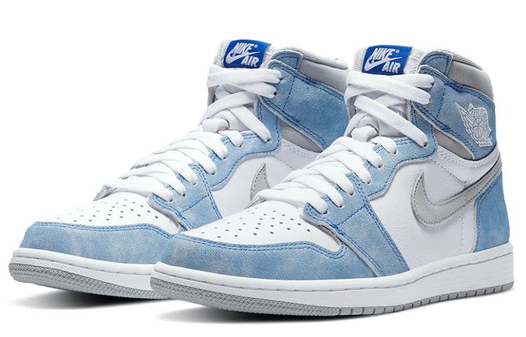 Air Jordan 1 Retro High OG \'Hyper Royal Light Smoke Grey\'  555088-402 Classic Sneakers