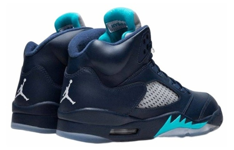 Air Jordan 5 Retro \'Pre-Grape\'  136027-405 Epochal Sneaker