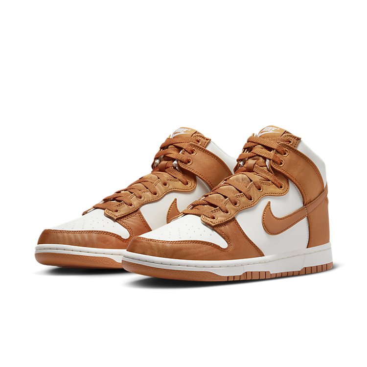Nike Dunk High \'Monarch\'  DV7223-800 Epochal Sneaker