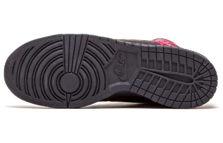 Nike Dunk High Premium SB 'Bloody Sunday' 313171-005 Signature Shoe - Click Image to Close