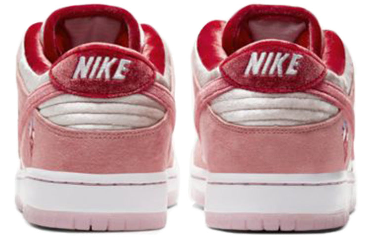 Nike x StrangeLove SB Dunk Low 'Valentine's Day' CT2552-800 Iconic Trainers - Click Image to Close