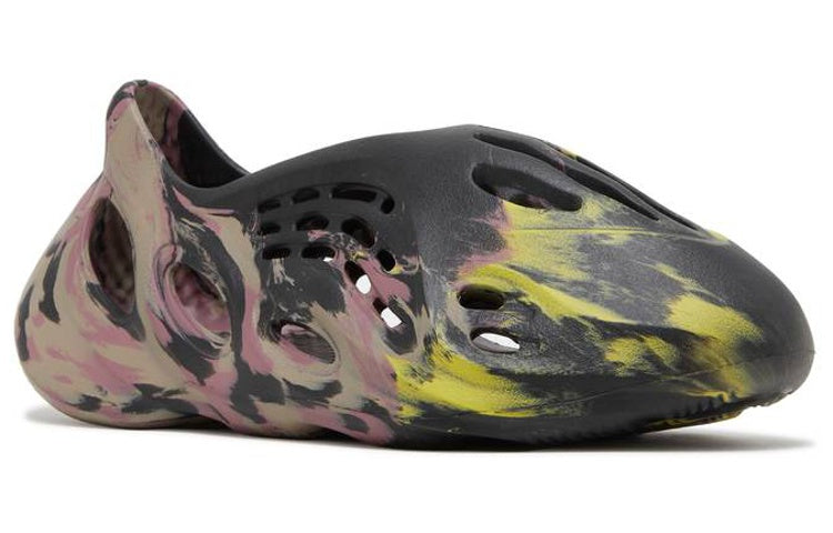 adidas Yeezy Foam Runner \'MX Carbon\'  IG9562 Classic Sneakers