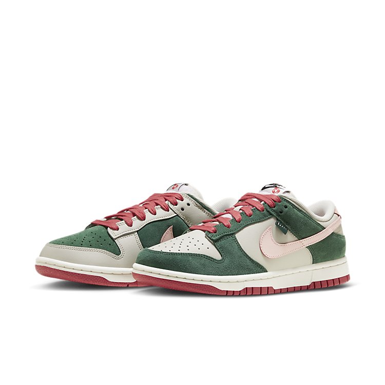 (WMNS) Nike Dunk Low SE \'All Petals United\'  FN8923-061 Iconic Trainers