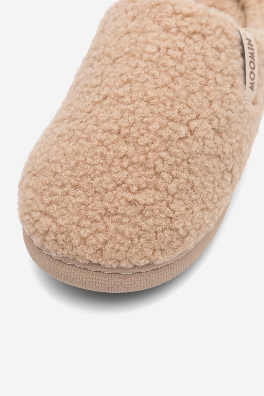 Kapcie MOOMIN AW23-218MMN-A Camel