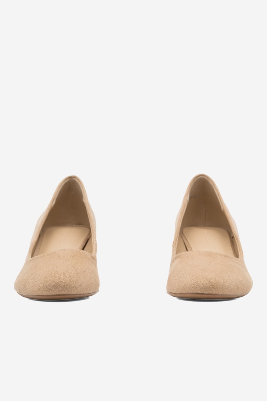 Czółenka Clara Barson WFA1976-2A Beżowy