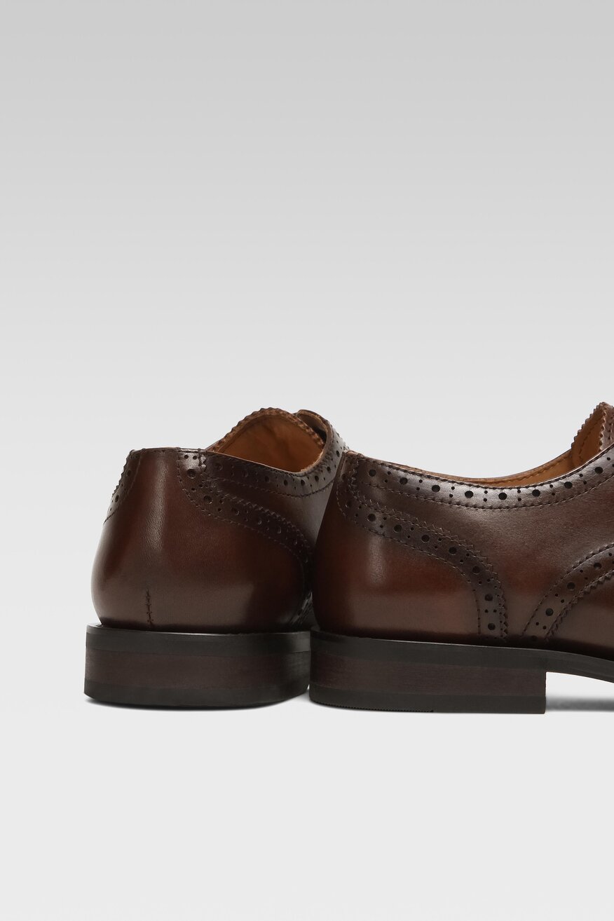 Półbuty Gino Rossi FABIANO-01 122AM Brązowy ciemny