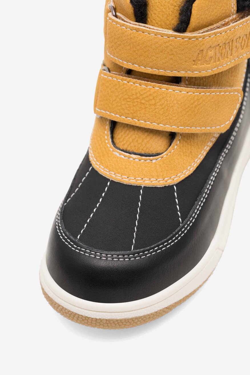 Trzewiki Action Boy CM221027-8 Camel