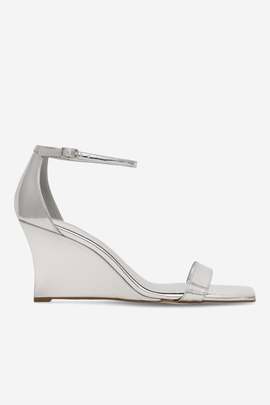Sandały MARC FISHER F-ROLLIC SIL01 Srebrny