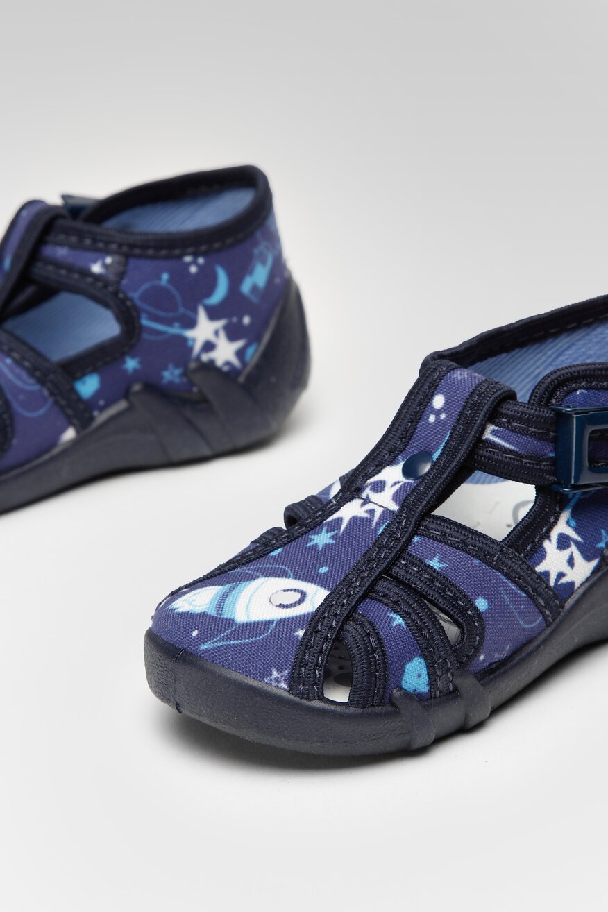 Kapcie RenBut 13-106 Granatowy