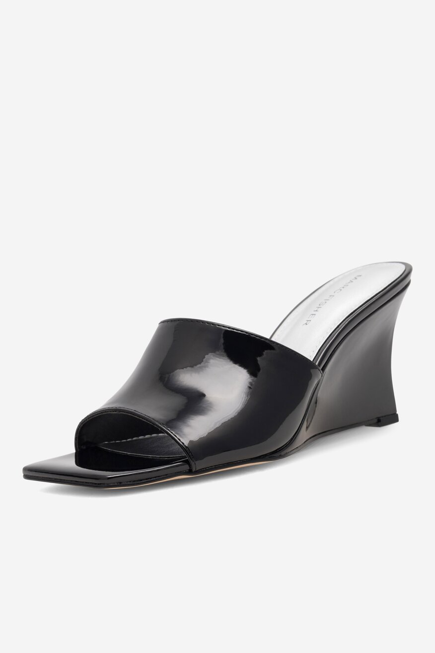 Klapki MARC FISHER F-ROLLO BLK01 Czarny