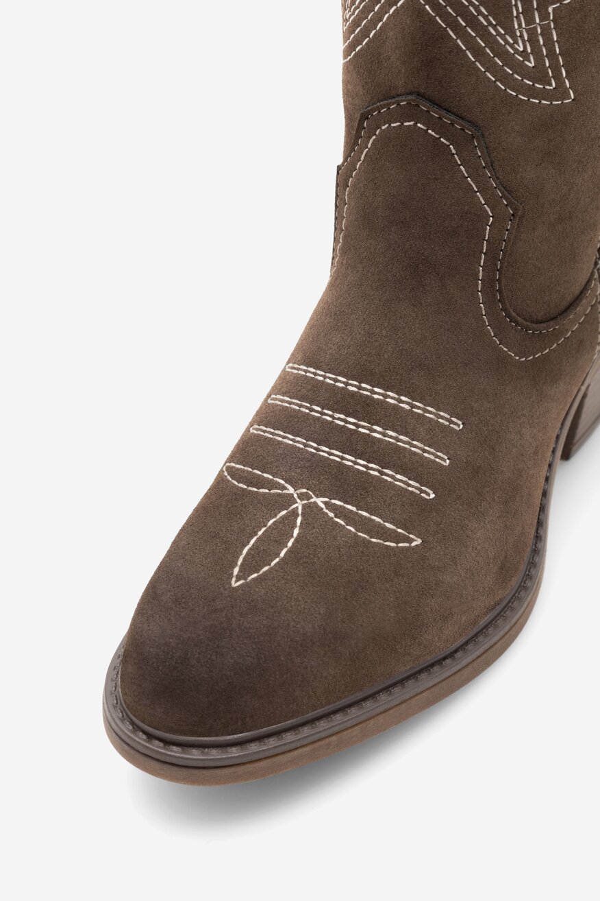 Kozaki Mustang 1478-503 Brązowy ciemny