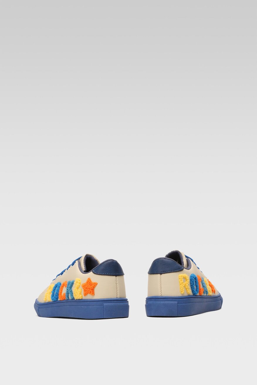 Półbuty Action Boy AVO-207-726(III)CH Biały